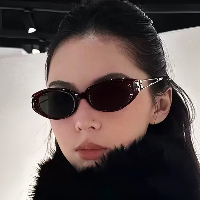 Retro Cat-Eye Sunglasses UV400 — Pearl Frame Vintage