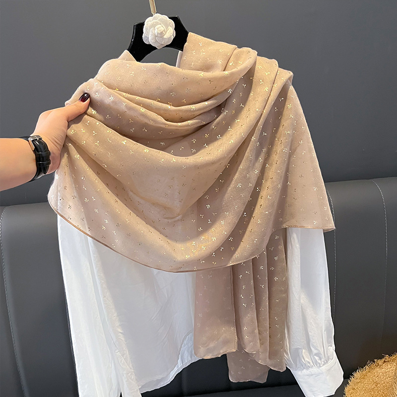 Elegant Feather Pattern Cotton Scarf Vintage Square Bandana