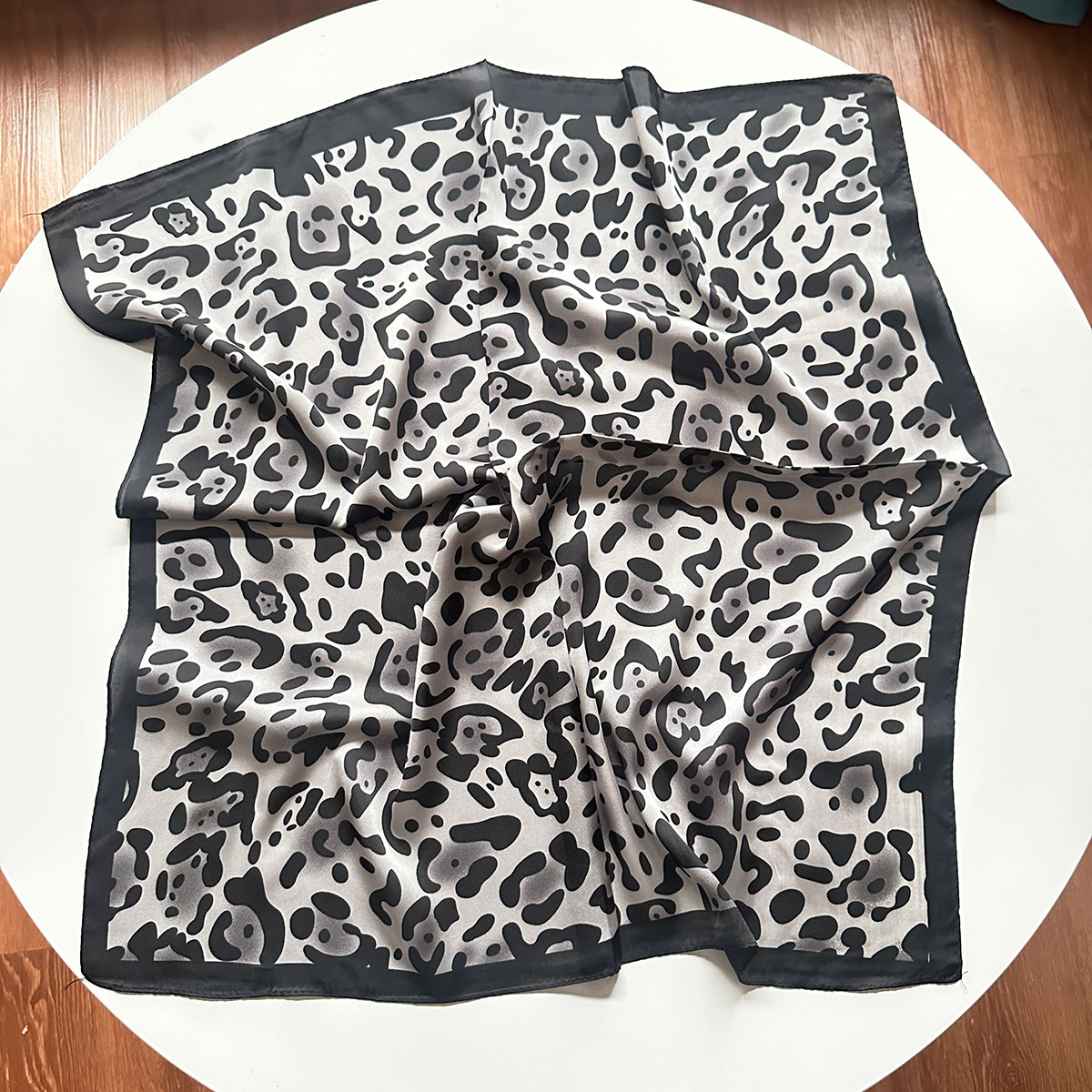 Trendy Leopard Print Square Scarf Bandana Hair Accessory