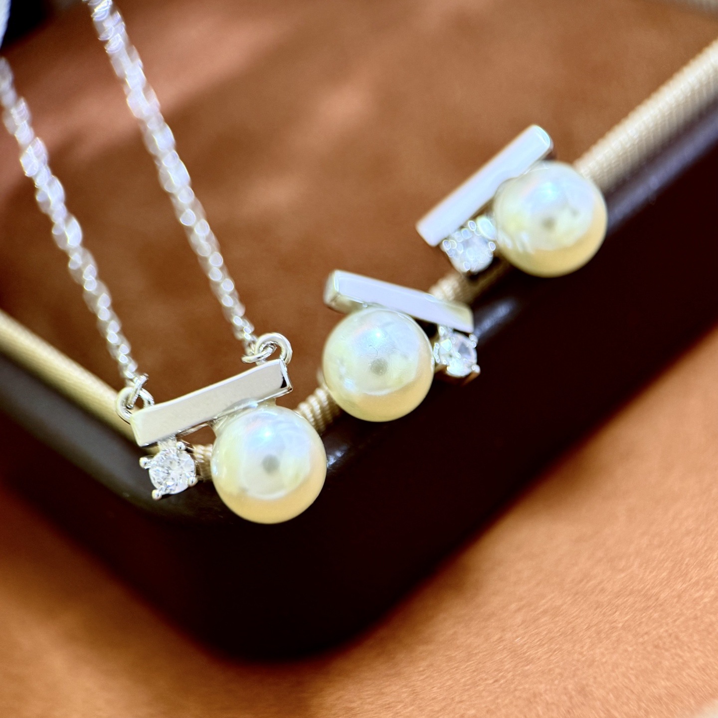 Elegant Pearl Zircon Necklace Bracelet Earrings Jewelry Set