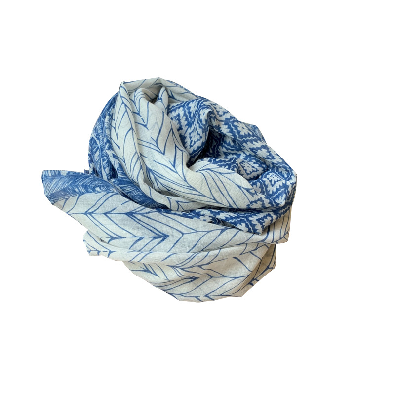 Elegant Feather Pattern Cotton Scarf Vintage Square Bandana