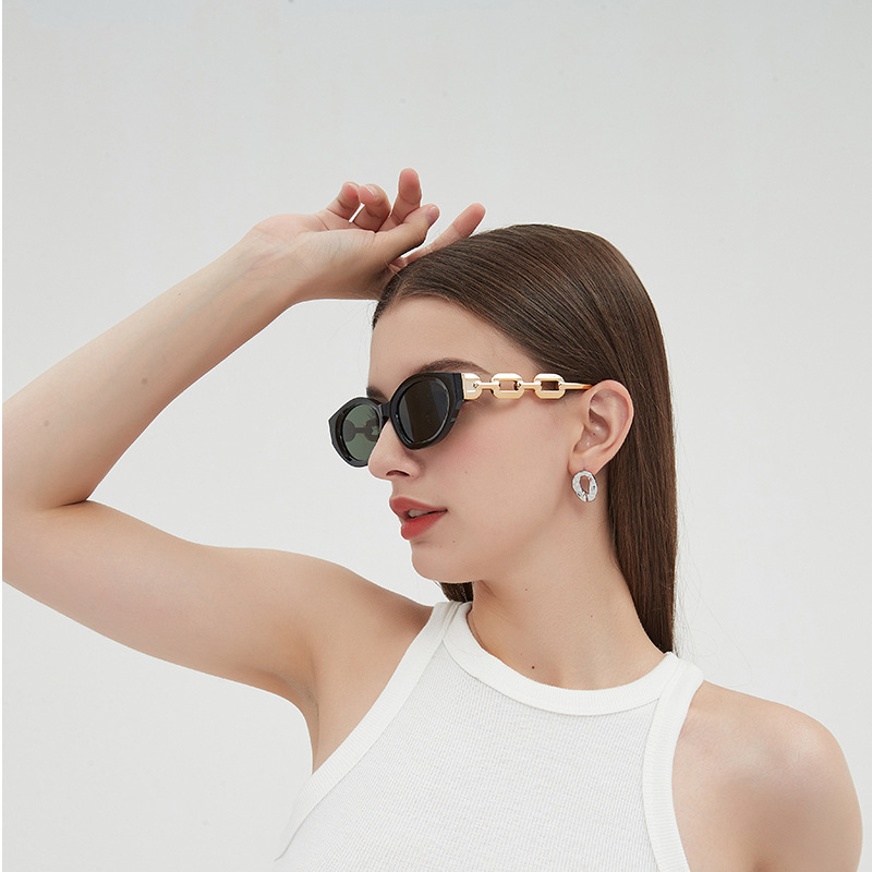 Retro Cat-Eye Sunglasses UV400 Triangle Frame