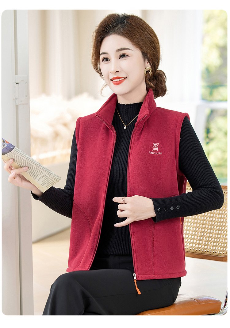 Fleece Vest for Women — Mauve, Full-zip, Side Pockets - image 3