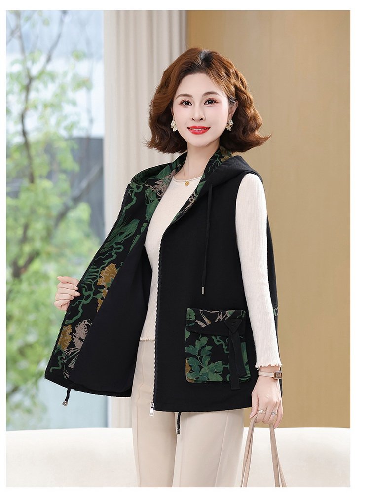 Fleece Vest for Women — Black, Floral Pocket, Front Zipper - image 5